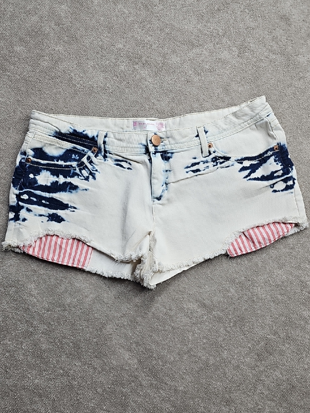 Y2K No Boundaries Tie Dye Denim Shorts Sz 13 Women’s 10/12 Low Rise